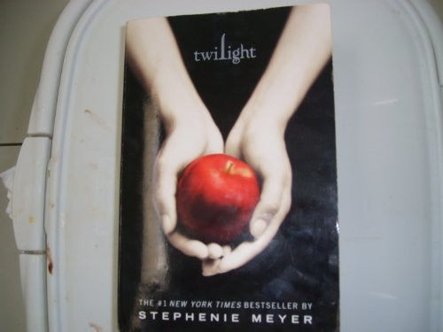 Twilight (The Twilight Saga, volume 1)