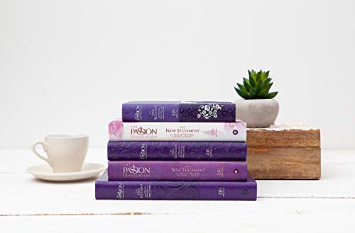 The Passion Translation New Testament with Psalms Proverbs and Song of Songs (2020 Edn) Purple Faux Leather