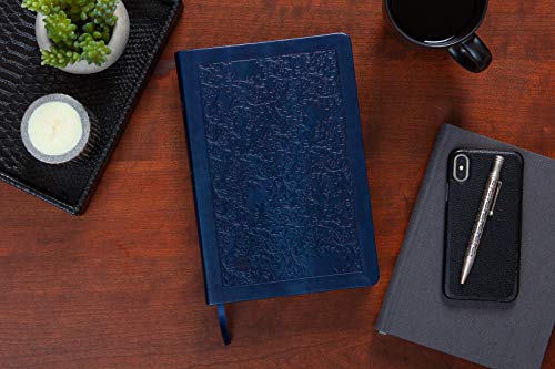 The Passion Translation New Testament with Psalms Proverbs and Song of Songs (2020 Edn) Large Print Navy Faux Leather