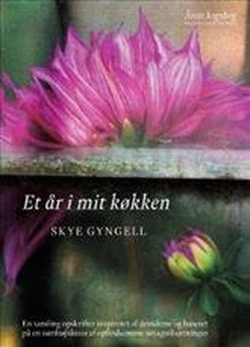 Et år i mit køkken (in Danish)