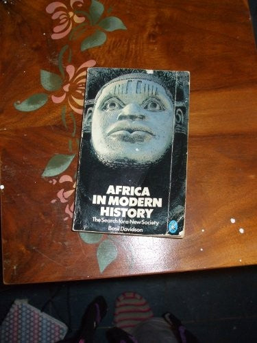 Africa in Modern History: the Search for a New Society (Pelican Books)