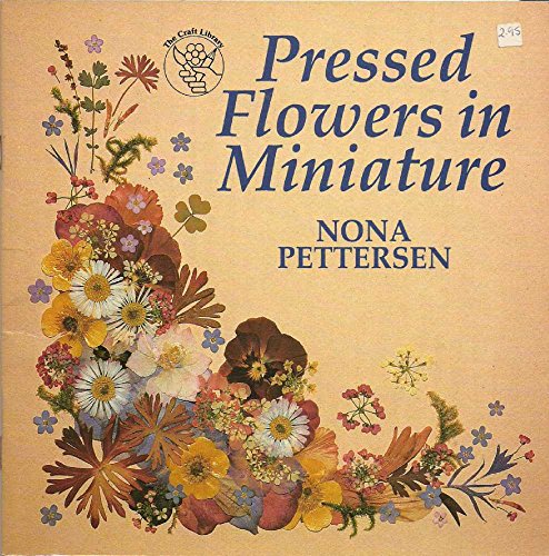 Pressed Flowers in Miniature