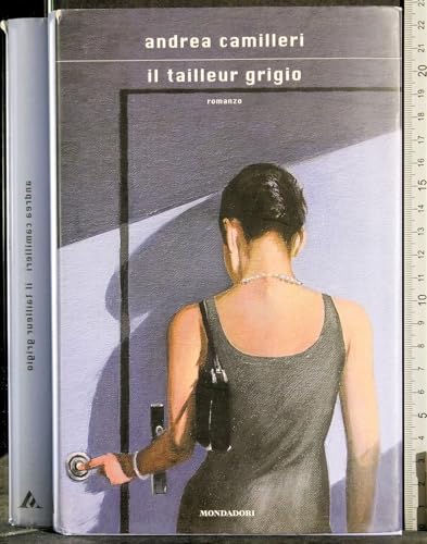 Il tailleur grigio