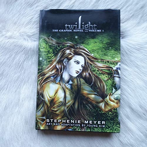 Twilight: The Graphic Novel,  Volume 1