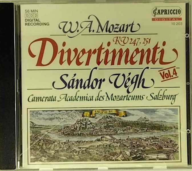 Mozart: Divertimento, K113 & 131/Musical Joke [IMPORT]