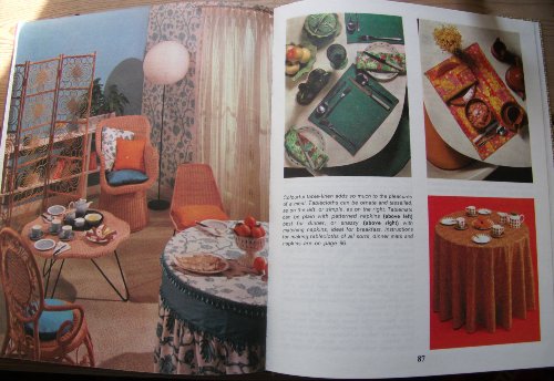 FAMILY CIRCLE SEWING BOOK